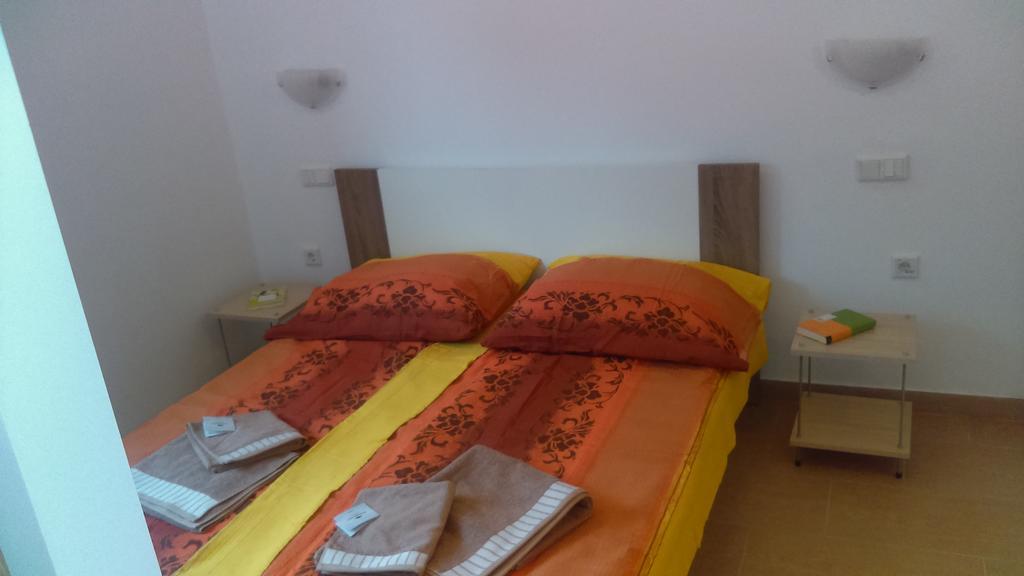 Apartmani B&B Ližnjan Exteriér fotografie