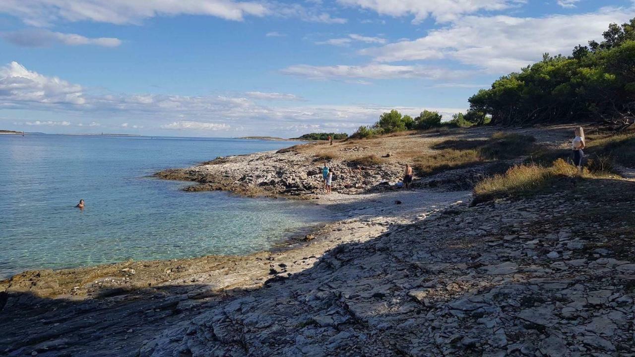 Apartmani B&B Ližnjan Exteriér fotografie