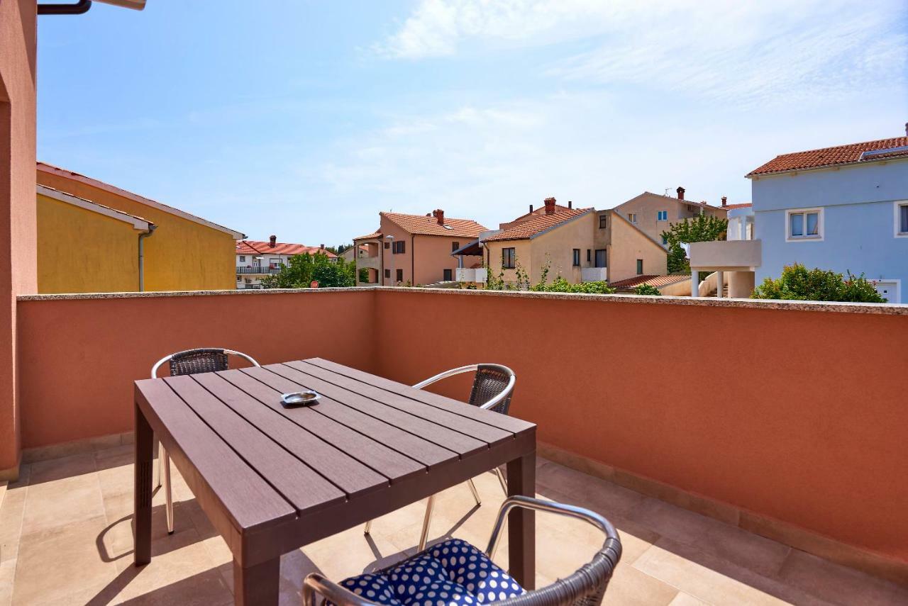 Apartmani B&B Ližnjan Exteriér fotografie